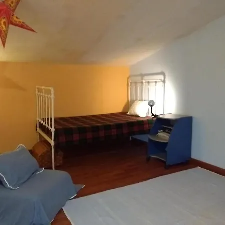 La Casa De La Abuelita Nyaraló *